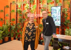 Simone Hoogenboom en Kees Kuiper van tropische plantenkweker Elstgeest.